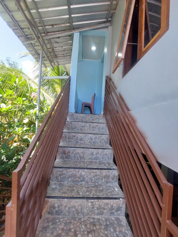 D'Ru Guest House Labuan Bajo Exterior foto